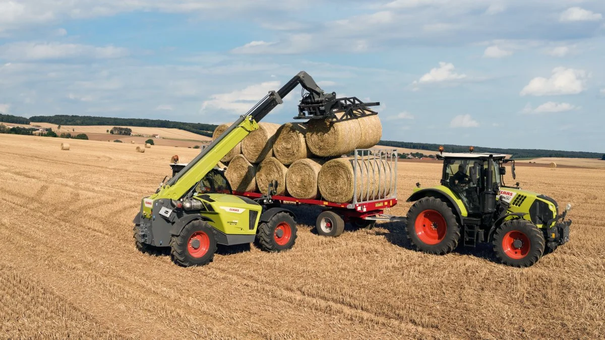 Claas har opdateret Scorpion-teleskoplæsserne med en række nye smarte features. Claas har haft teleskoplæssere i sit produktsortiment siden 1994, og fra 2019 blev teleskoplæsserne udviklet og bygget i samarbejde med Liebherr. Seks modeller med 143 og 156 hk motorer dækker i øjeblikket et område fra 7,5 til 11,7 tons vægt og 7,0 til næsten 9,0 meter i stablingshøjde samt 3.200 til 6.000 kg løftekapacitet.