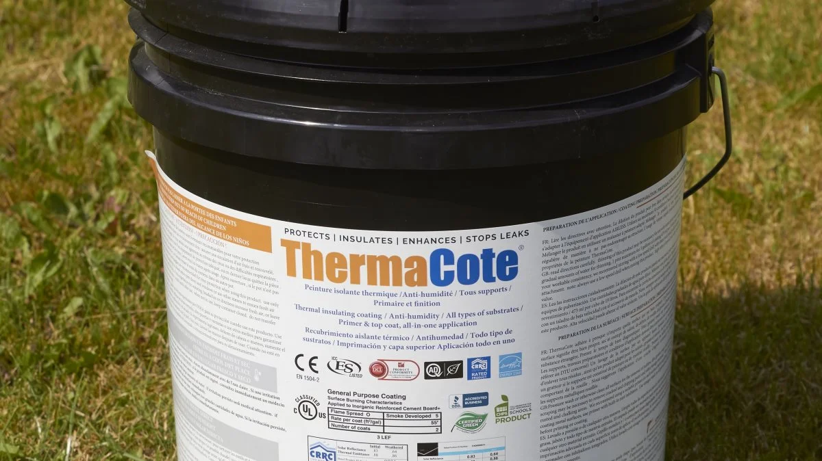 ThermaCote har en termisk barriere med integreret keramisk teknologi, der modvirker overførsel af varme eller kulde. 