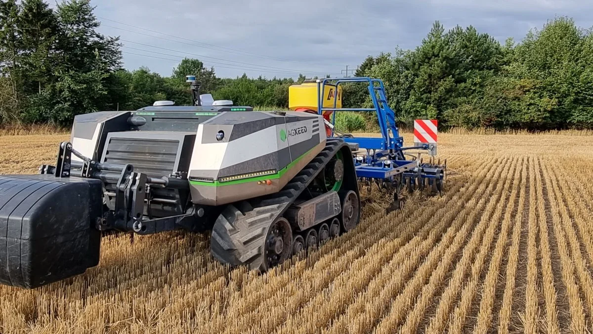 AgXeeds førerløse robot har haft premiere i Danmark. Fotos: Anders Lei