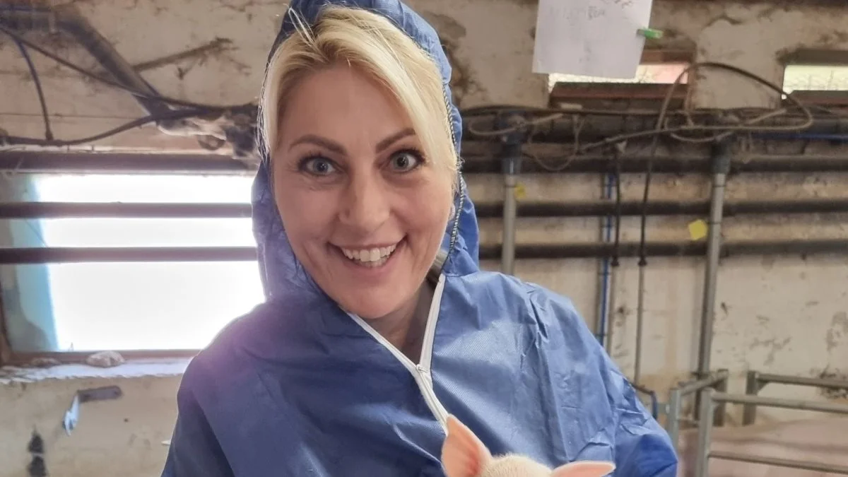 Maja Torp fik set en grisebedrift indefra. 