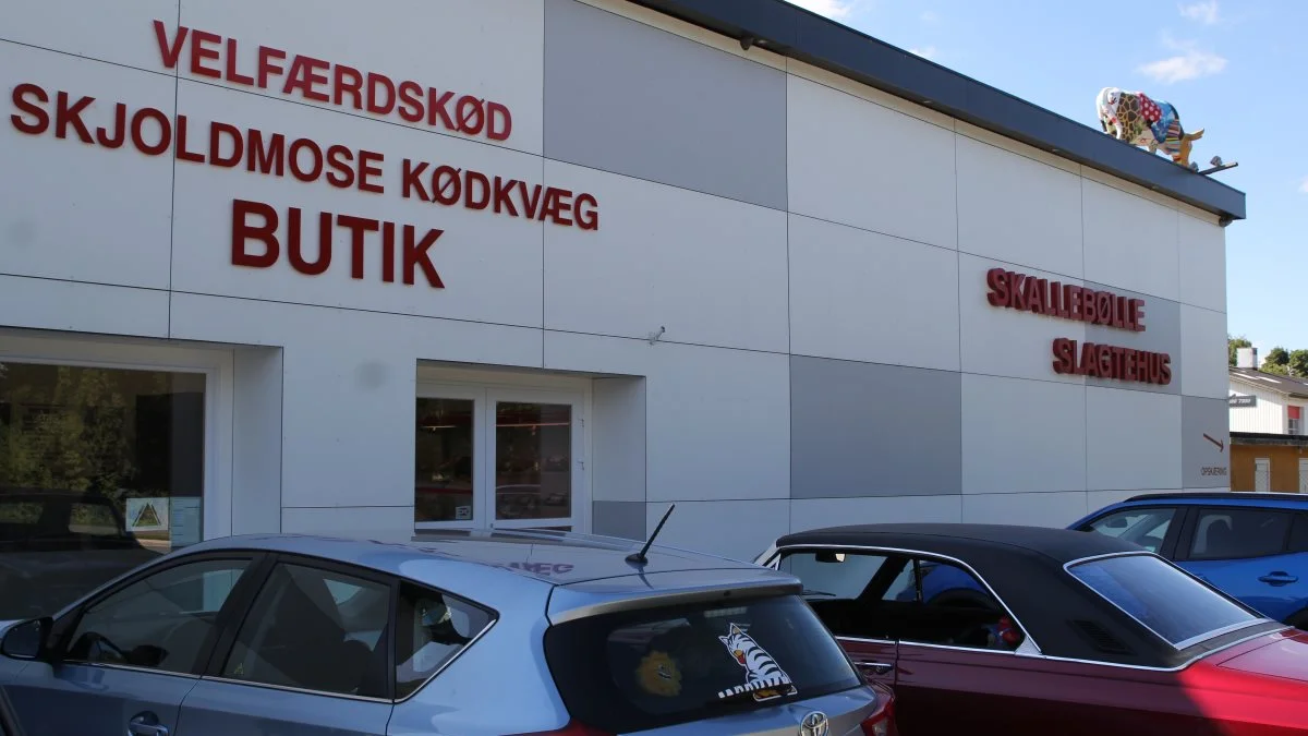 Fremover ejes og drives Skallebølle Slagtehus af Danny Millek, der overtager efter Ruth og Egon Karlsen.
