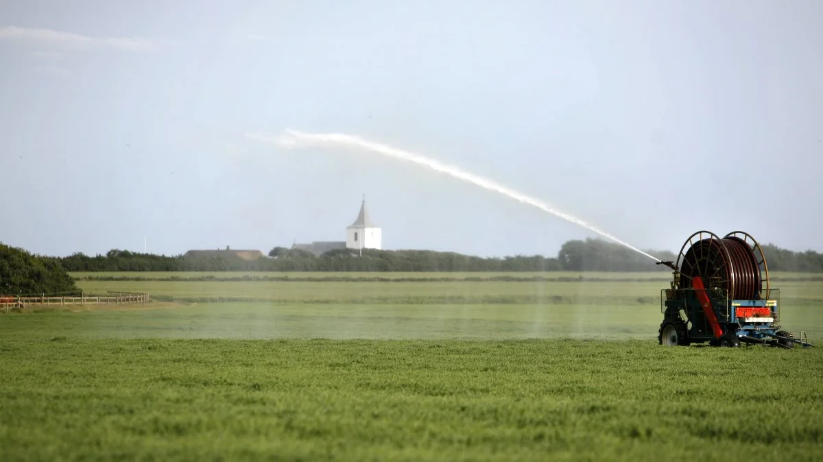Aabenraa Kommune bruger det såkaldte BEST, et IT-program, som laver vurderinger af, hvor meget grundvand, der kan pumpes op til markvanding, uden at det går ud over vandløb og højmoser.