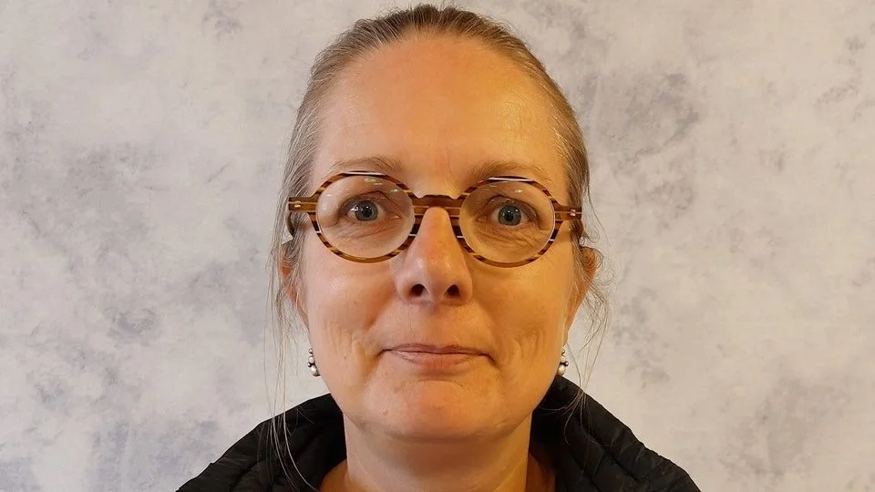 - Der er ofte stort fokus på at få kvien til at vokse nok i højde og drøjde til at kunne kælve, men det er jo ikke størrelsen, der afgør mælkeydelsen, fastslår Rikke Engelbrecht, kalverådgiver, Vestjysk. 