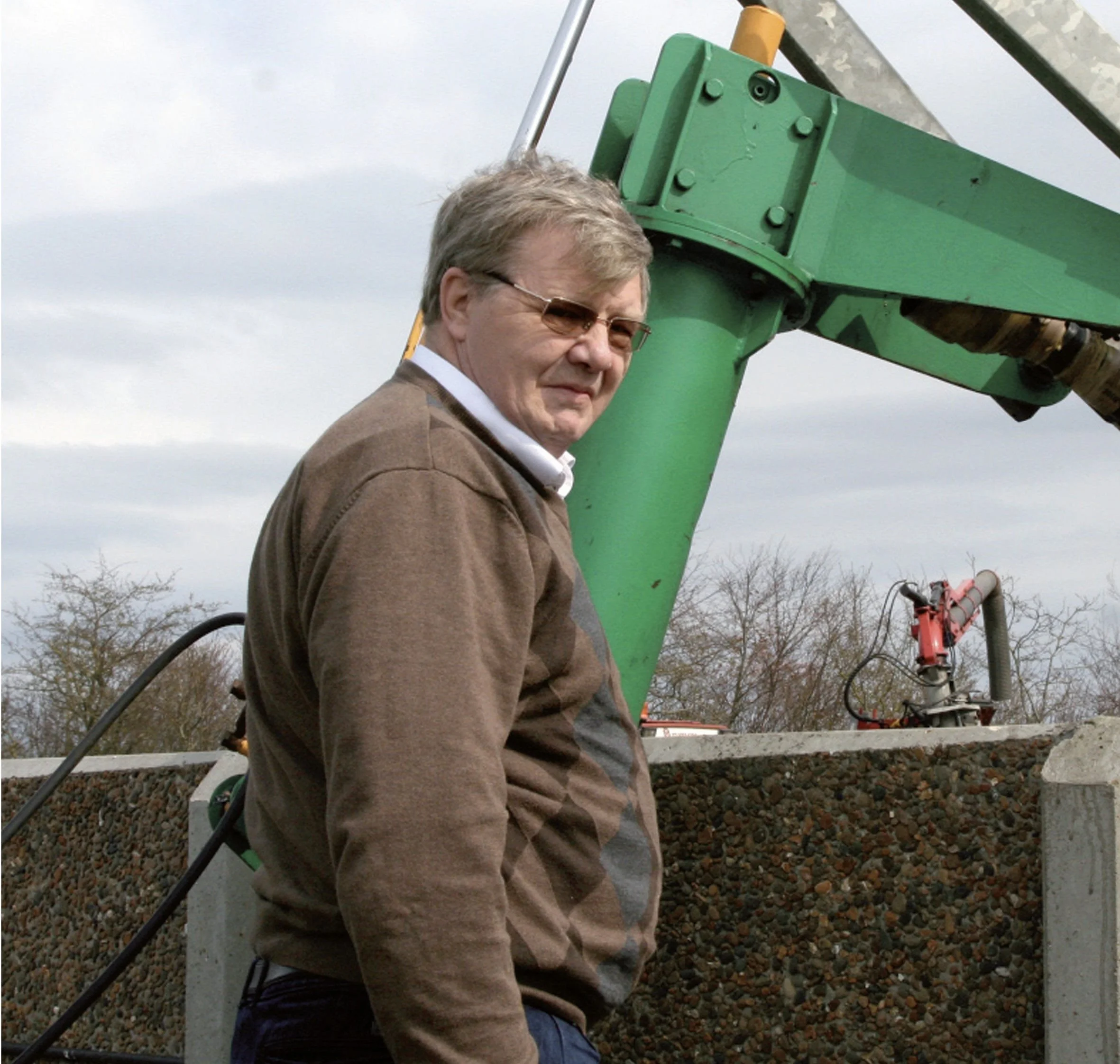 Karl Erik Molbech mener, at man i et usikkert gødningsmarked skal sørge for at få mest muligt ud af den gylle, man allerede har i tanken. Foto: FCSI