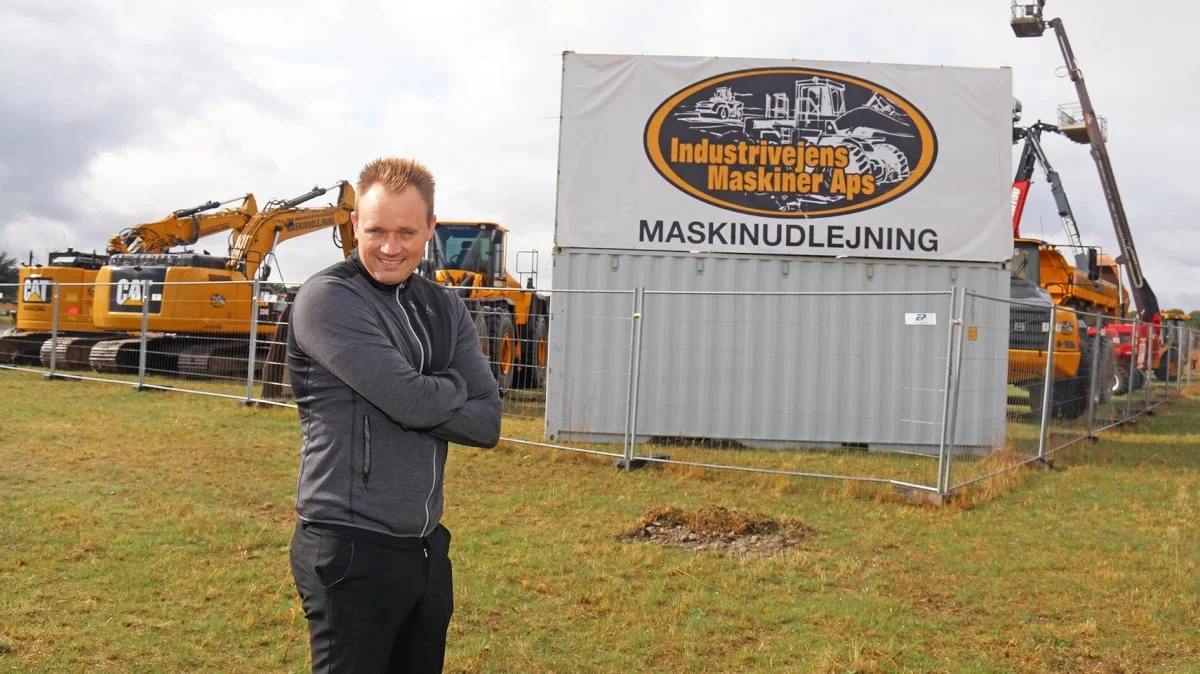 Mange kunder bemærker Industrivejens Maskiners langarmede gravemaskiner og andre specielle maskiner fra motorvejen og melder sig for at leje få dage senere. Pressefoto