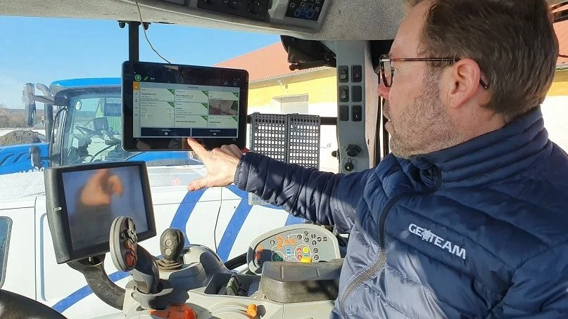 I Danmark leveres Farmer Core af virksomheden Geoteam A/S. Kartoffelmelsfabrikken AKV Langholt er med sine 9.000 hektar landbrugsjord Geoteams største kunde målt på antal hektarer. 


