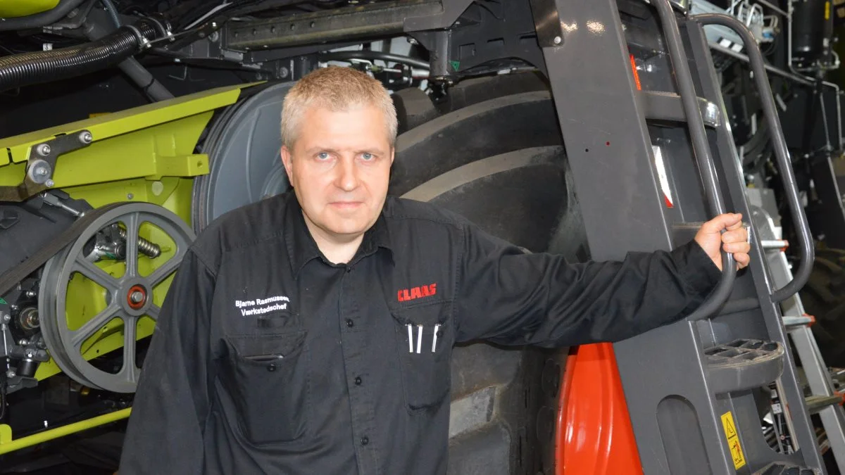 - Vi kom lidt før i gang med vintereftersyn, end vi plejer, da høsten sluttede tidligere i år, fortæller Bjarne Rasmussen, der har været værkfører hos Ringe Maskinforretning siden 2002.