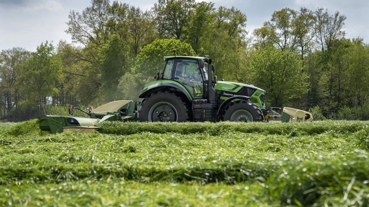 Deutz-Fahr har vind i sejlene i Danmark. Salget er stærkt stigende og mærket har indtil nu solgt 65 traktorer mod 22 sidste år, heraf er de 42 i 200 hk-segmentet mod 13 sidste år. Den mest populære Deutz-Fahr model i Danmark i 2022 er en Deutz-Fahr 7250 TTV med 247 hk.
