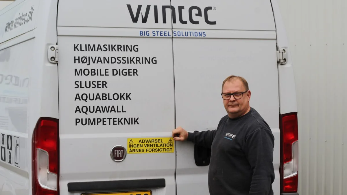 Oliver Bach og kollegerne hos Wintec hjælper landmænd med at komme af med overskydende vand fra deres marker, og det går godt, fortæller han. Fotos: Henning K. Andersen