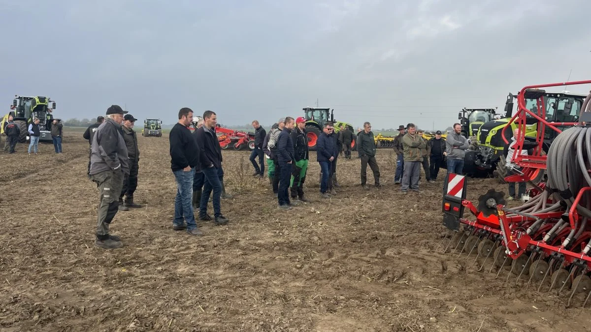Det var de nyeste versioner af redskaberne, der blev vist frem til demonstrationen ved Sakskøbing. Foto: Røstofte Maskiner 