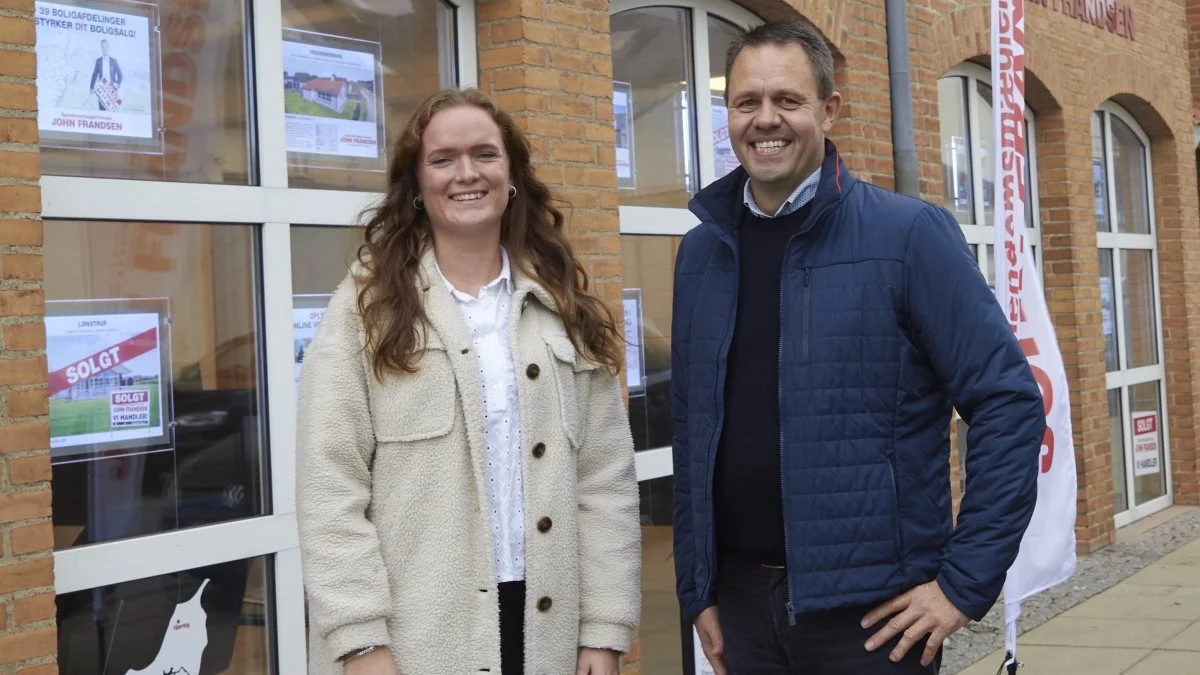 Landbrugsmæglerne Landbrug John Frandsen har åbnet en ny afdeling i Hjørring. Landbrugsafdelingen bliver besat af Mogens Olesen Damm, som står for salg og vurdering, samt Cecilie Frandsen, som er sagsbehandler. Fotos: Tenna Bang