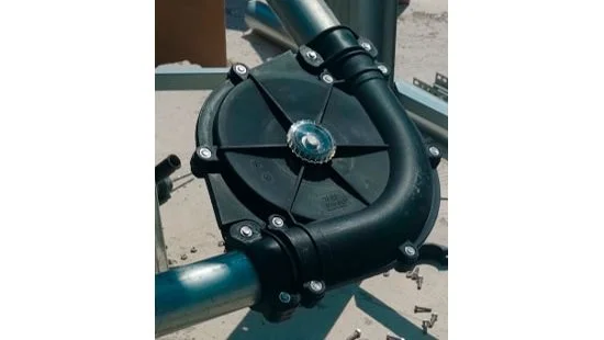 Det nye design af hjørnehjulet fra Agrisys reducerer mængden af foderrester i hjulet. Foto: Agrisys