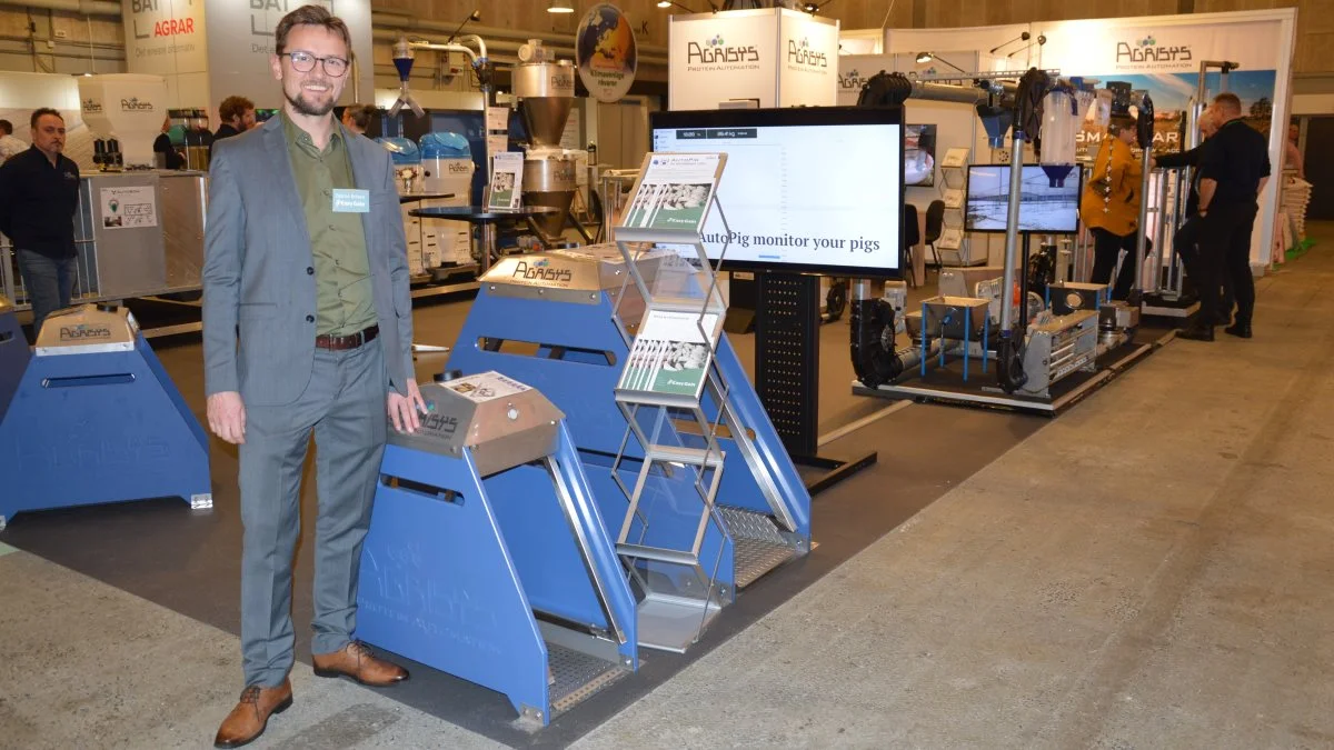 Allerede inden klokken 11 på åbningsdagen havde Bjarne Brixen, forhandler af Easy Gain, solgt de første to gennemløbsvægte. Foto: Camilla Bønløkke 