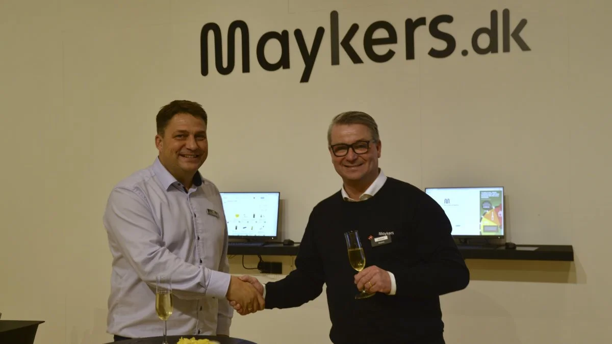 Johnny Markussen, direktør hos Ornestation Mors (tv) og Jesper Knudsen fra Maykers Danmark fejrede i går et nyt fremtidigt samarbejde. Foto: Camilla Bønløkke