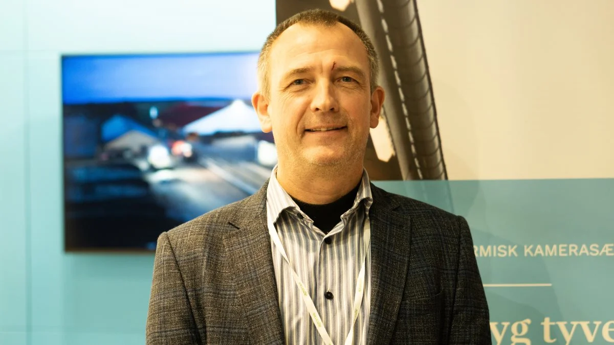 - Man er nødt til at omstille sig og være klar på, at man måske ikke bor så langt ude på landet, som man troede, at man gjorde, siger Jan Jensen, Alm. Brand, omkring faren for indbrud og tyverier. Foto: Henning K. Andersen