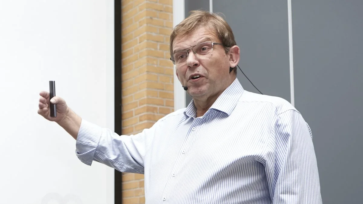 - Det er afgørende at landbruget etablerer endnu flere kollektive virkemidler til kvælstofreduktion uden for dyrkningsfladen, har opfordringen lydt ved de seneste tre ugers regionale planteavlsmøder fra formand Torben Hansen. Her er det ved det seneste møde på Fyn.
