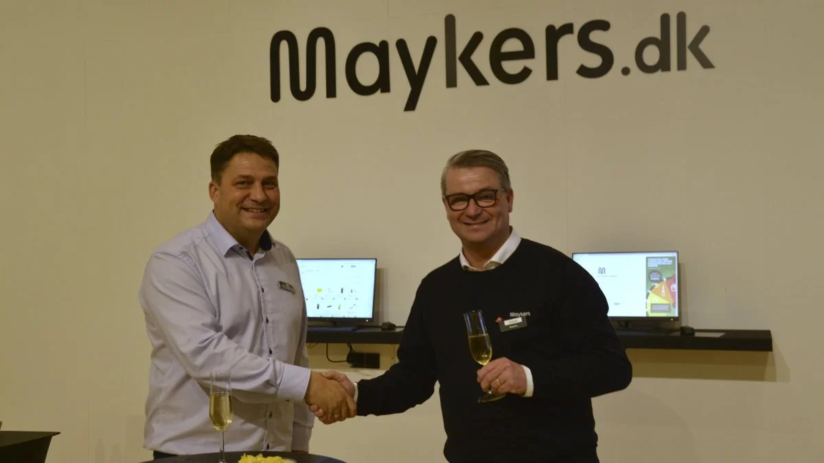 Johnny Markussen, direktør hos Ornestation Mors (tv) og Jesper Knudsen fra Maykers Danmark fejrede i går et nyt fremtidigt samarbejde. Foto: Camilla Bønløkke