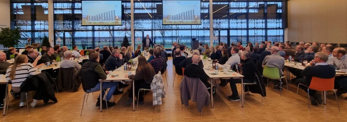 Mange interesserede var mødt frem på dagen, hvor der blandt andet blev diskuteret økonomi, bæredygtighed og lederskab. Foto: Anders Lei