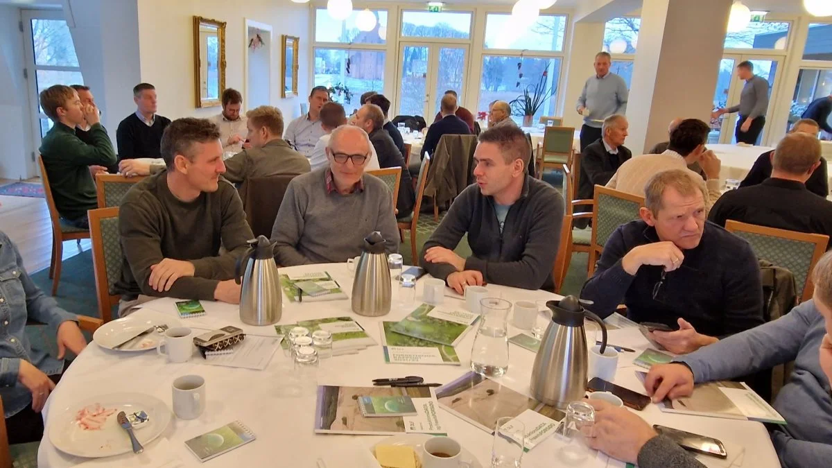 På DLF's frøavlermøde på Restaurant Bangs Have i Maribo kunne de godt 100 DLF-frøavlere glæder sig over en høj acontoudbetaling efter en usædvanlig god høst og samtidig gode afregningspriser. Foto: Jørgen P. Jensen
