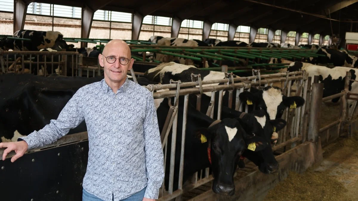 - Det er et problem for landbruget, at der uddannes for få ledere til at overtage bedrifterne og til at være driftsledere på de efterhånden meget store bedrifter, siger forstander på Gråsten Landbrugsskole, Bjarne Ebbesen. Foto: Karsten Himmelstrup