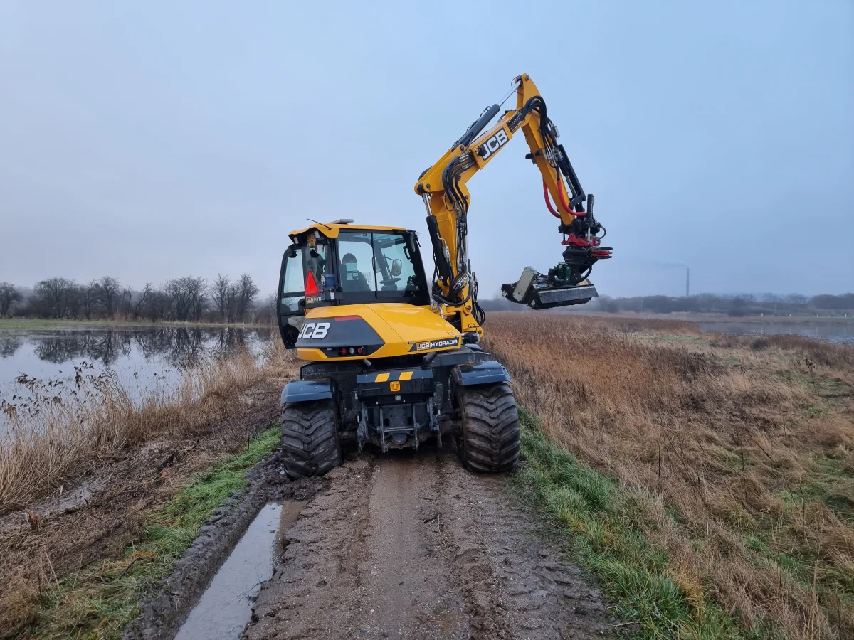 Bulls Byg og Anlæg er meget tilfreds med købet af Hydradig 110W, som er købt hos Reesink Construction, der er importør af JCB-maskiner og tidligere hed Nicolaisen & Larsen A/S. Foto: Anders Lei