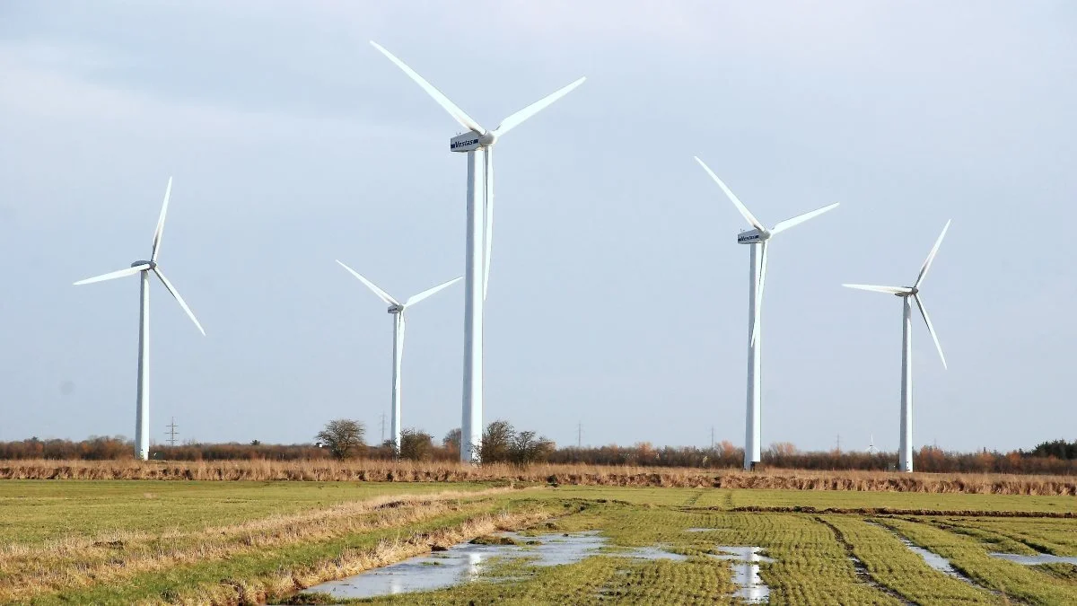 Fem vindmøller blev en realitet efter en tæt dialog mellem landmand og naboer nær Ringkøbing. Dette foto er ikke fra projektet ved Ringkøbing. Arkivfoto