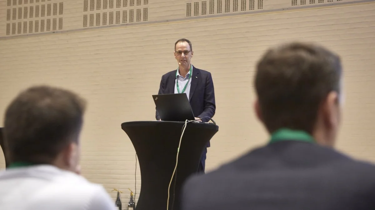 Formanden for planteavlsudvalget, Hans Boesen, indledte plantekonferencen og glædede sig over sidste års rekordår og så ind i endnu et godt år for planteavlen trods udfordringer.