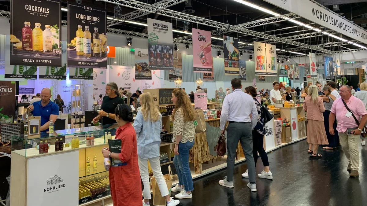 Biofach, økologiens vigtigste salgsmesse, finder sted i Nürnberg fra den 14. februar. Danmark er repræsenteret af 31 virksomheder, der udstiller på Økologisk Landsforenings og Bio Aus Dänemarks fællesstand. Foto: Økologisk Landsforening