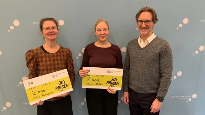 På Aarhus Erhvervsakademi modtog Miriam Stupak Møller og Mia Gamsgaard prisen for hhv. opgaverne »Udarbejdelse af den gode vandhåndteringsplan til håndtering af regnvand i lokalplaner« og »Naturen og de unges naturdannelse«.