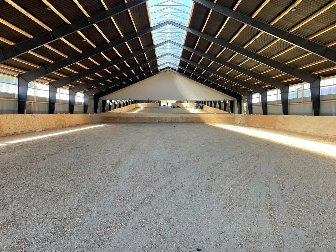 Askov Ridecenters nye ridehal, som blev bygget og leveret i efteråret.