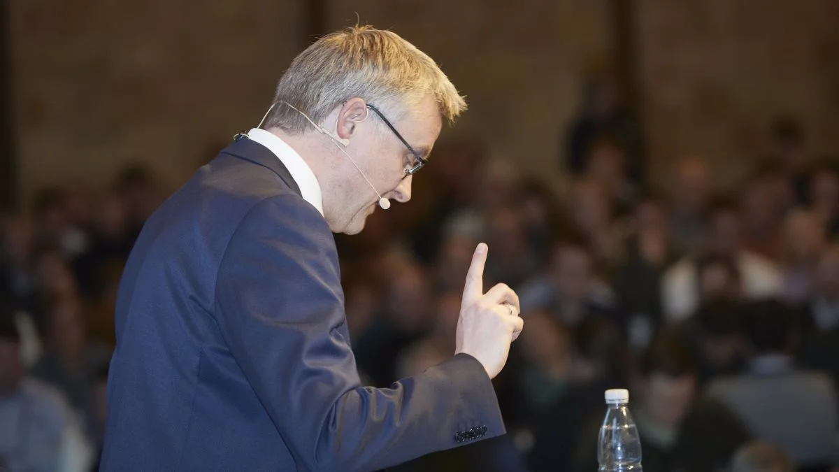 Fødevareminister Jacob Jensen (V) er ikke tilfreds med de seneste tal i ny dyrevelfærdsrapport. Foto: Erik Hansen