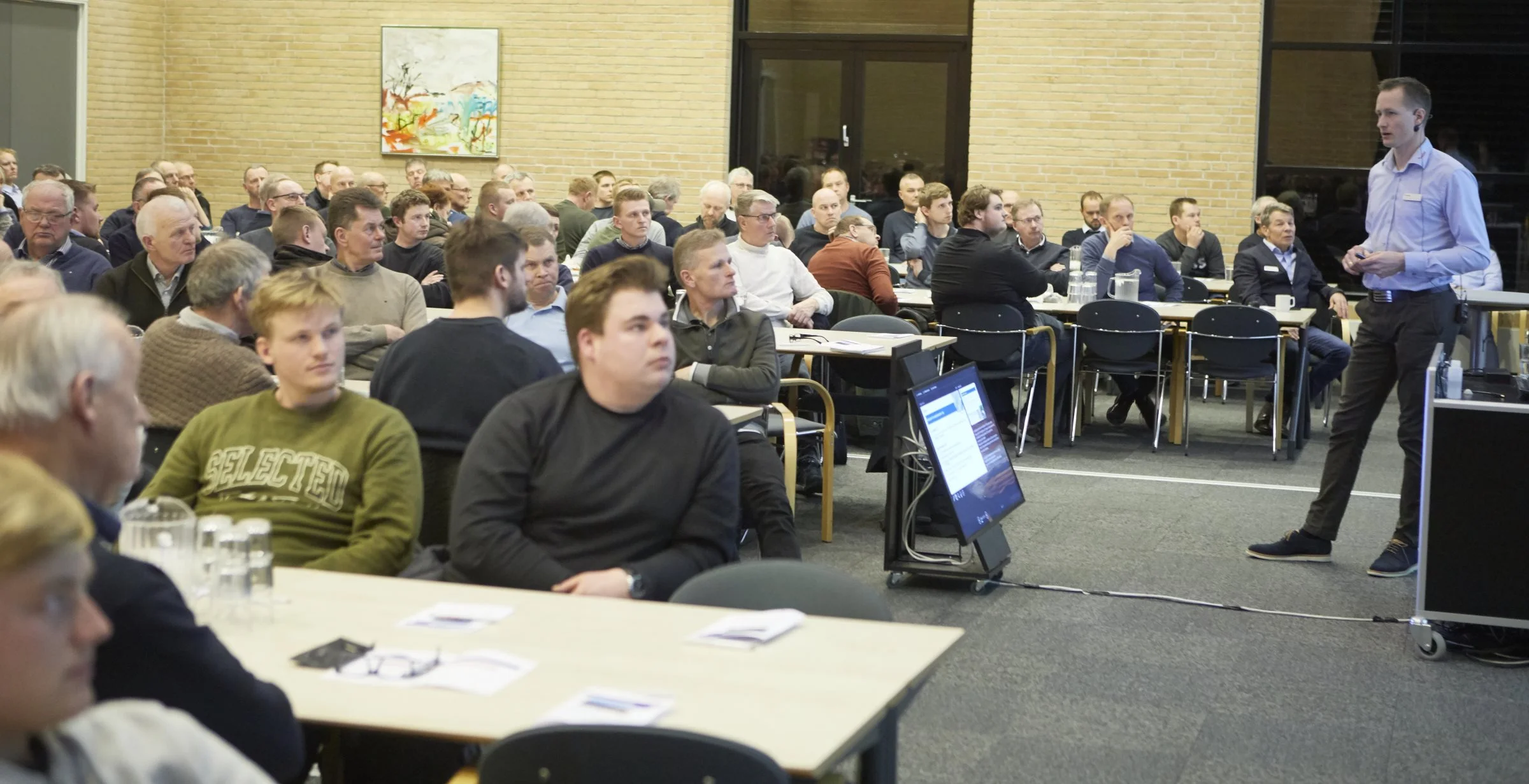 Ikke mindre end 150 fynske landmænd deltog ved Velas Planteforum 2023 i Vissenbjerg. Til højre planteavlskonsulent Anders Sigersted. Fotos: Erik Hansen