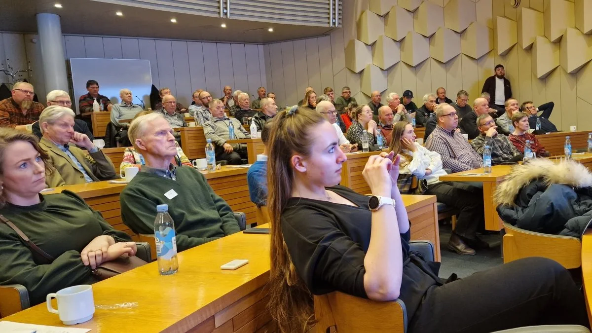 Vigtigste våben mod græsukrudt er klart et målrettet sædskifte fik tilhørerene påpeget. Foto: Jørgen P. Jensen
