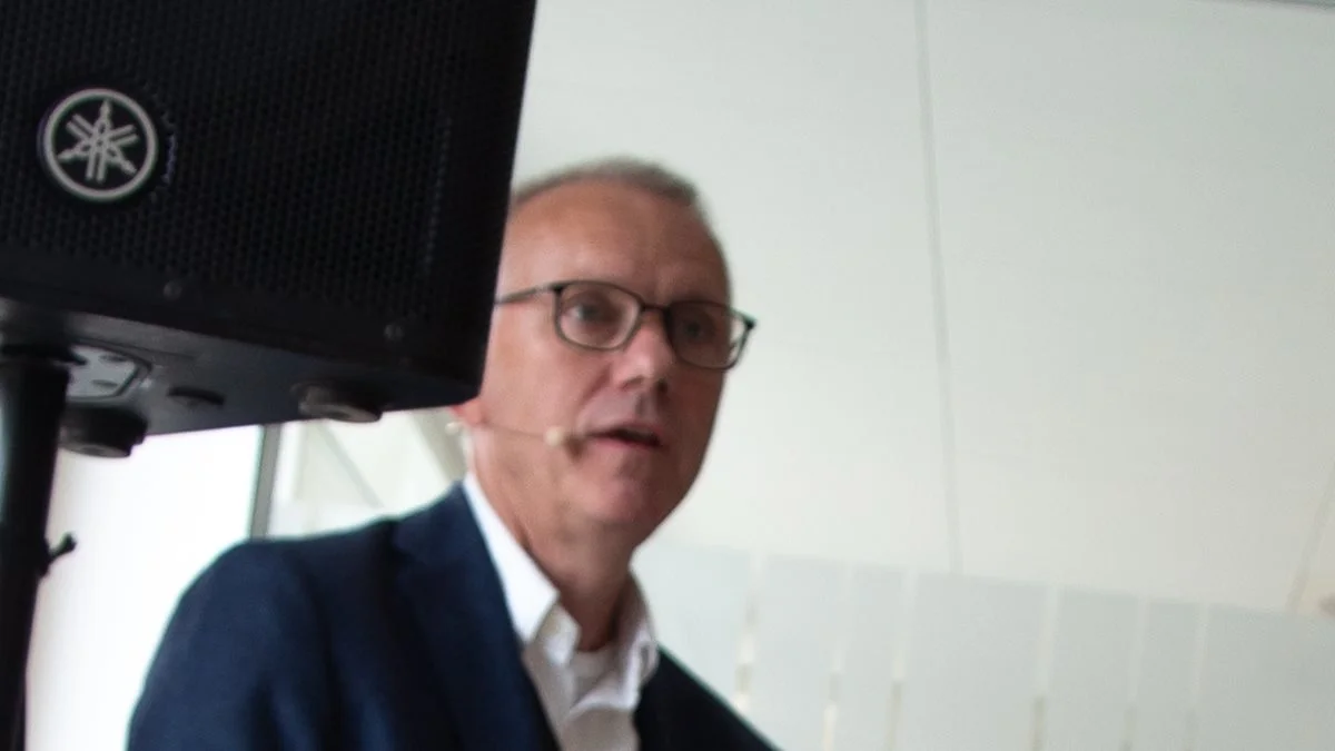 - Klimarådet ønsker at beskatte de udledninger, hvor der ikke er reduktionsmuligheder. Landmanden bliver tvunget til at lukke denne produktion – også selvom han er blandt de mest klimaeffektive i Danmark. Det giver ingen mening, lyder det fra Niels Peter Nørring, klimadirektør hos Landbrug & Fødevarer.