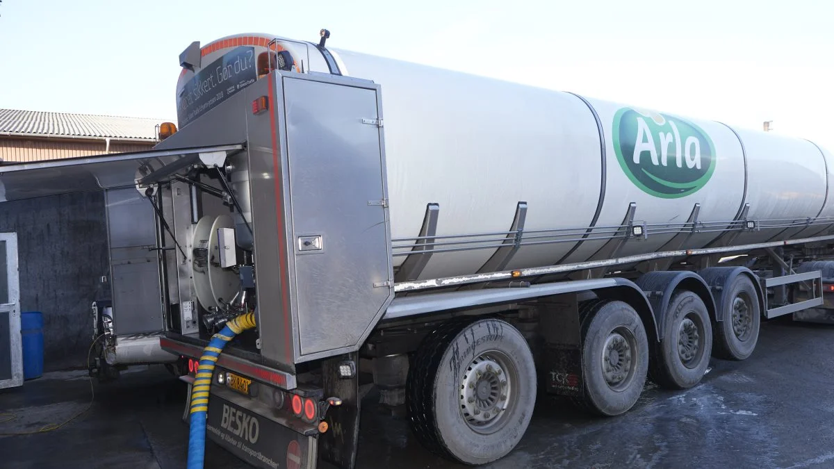 Andelshaverne hos Arla kan se frem til 2,2 eurocent i efterbetaling for leveringen af mælk i 2022. Arkivfoto