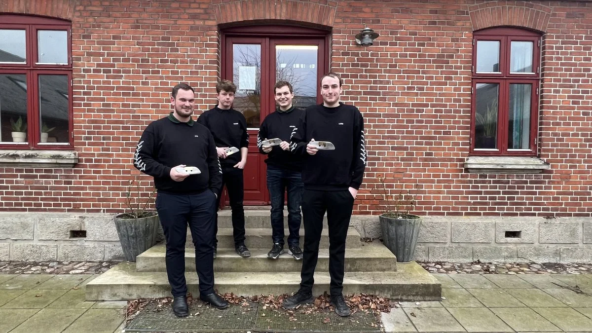 I år gik Den Gyldne Plovspids til Lars Venema van Ginkel, Peter Bundgaard Nørskov, Casper Krogh Nørgaard og Nikolaj Simonsen (billedet). Foto: Jordbrugets UddannelsesCenter Århus

