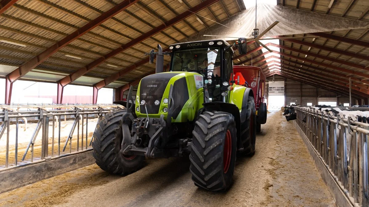 CLAAS TORION 644 SINUS bruges til flere opgaver på bedriften hos Jonas Jensen ved Randers. Foto: Brian Nonbo