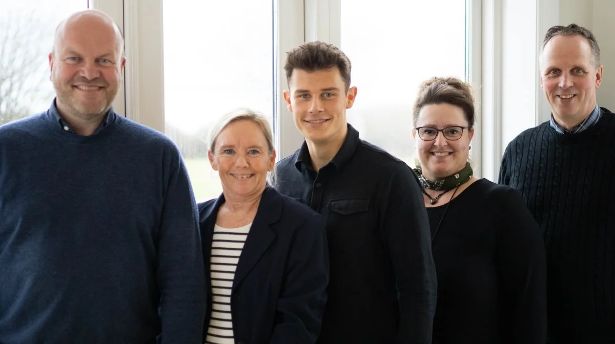PA Landbrug består, fra venstre, af Finn Pedersen, landbrugskonsulent og associeret partner, Pia Munch Ryberg, sagsbehandler, Frederik Damgaard Laursen, trainee, Elsemaria C. Andersen, associeret partner og landbrugsmægler, og Niells Henrik Møller, landbrugsmægler. Fotos: PA Landbrug