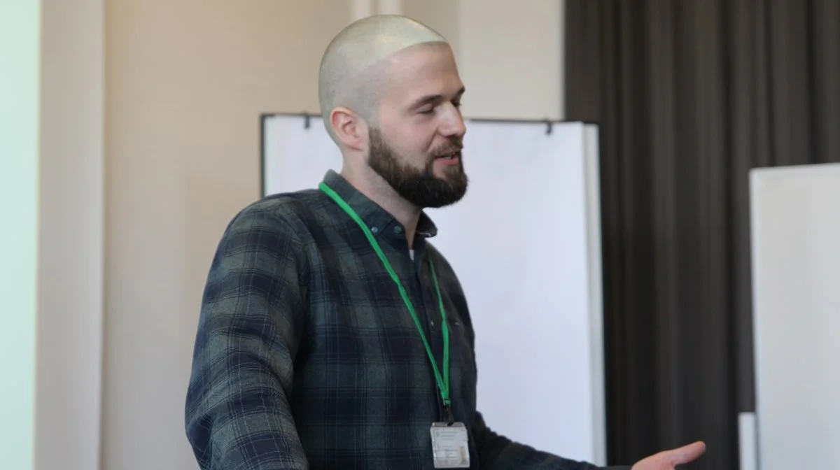Teamleder Lars Bech Jacewicz glæder sig over, at sagsbehandlingstiderne inden for tilsagn om skovrejsning er for nedadgående.