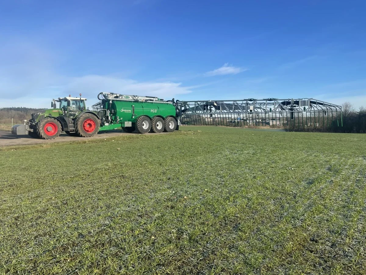 Henriks Markservices nye PG-HPD28 med hjultræk og ny 36 meters bom. Foto: Privat