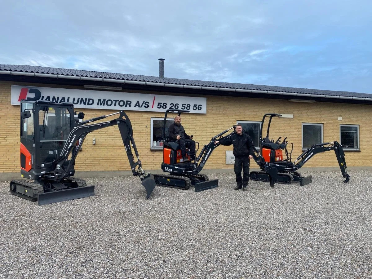 Maskinerne er udstyret med motorer fra Yanmar og Kubota.