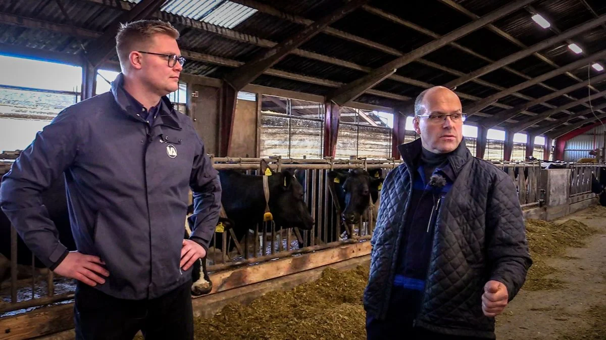 Brian Jensen (til højre) besluttede at prøve Mycofix® efter sparring med Rasmus Wielandt fra Vestjyllands Andel.