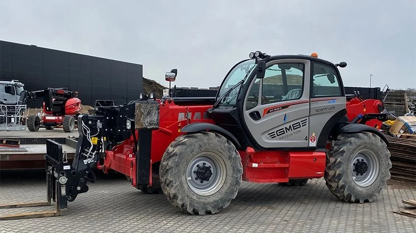 Maskiner er købt til de grene af den samlede virksomhed, hvor de bliver brugt. Det er både på byggepladser, til drift og vedligehold samt i virksomhedens produktion af præfabrikerede byggeelementer. Foto: Scantruck