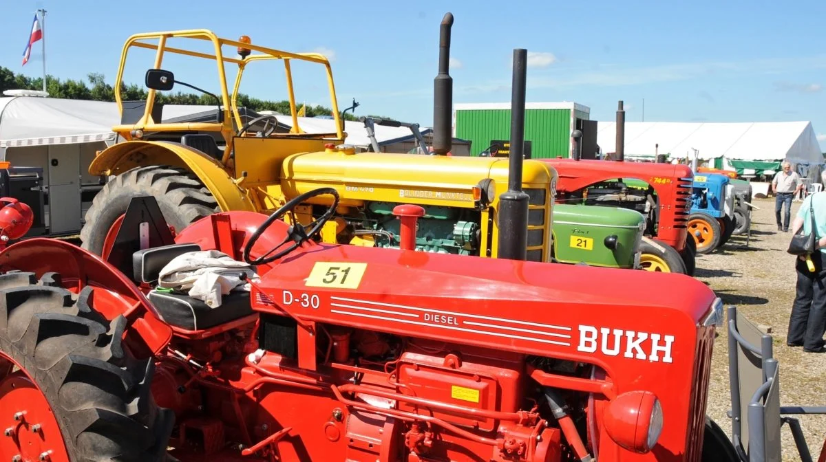 Flotte veterantraktorer og landbrugsmaskiner vil kunne ses i forbindelse med Det Sønderjyske Fællesdyrskue, hvor Dansk Veteran Traktor Klub er blandt udstillerne. Arkivfoto