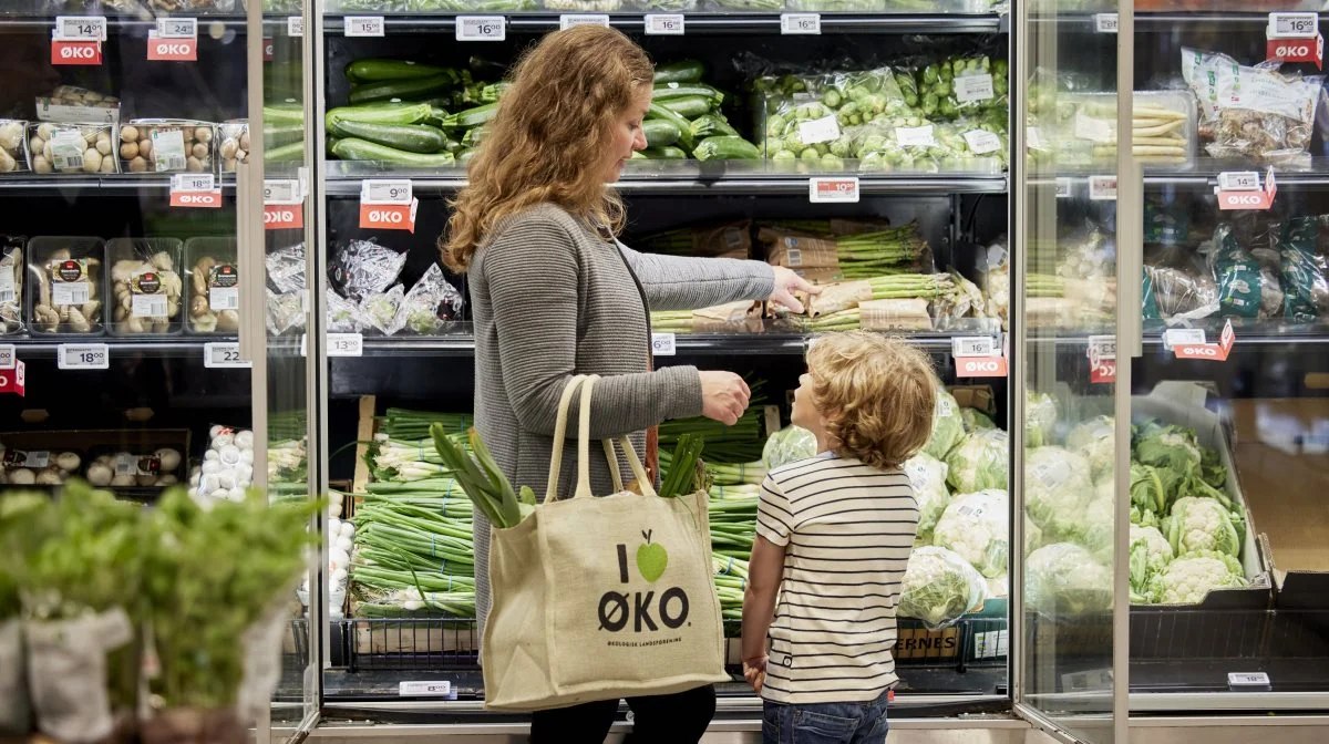 Det økologiske detailsalg faldt mindre end forventet i 2022. Det giver håb for at udviklingen vender og væksten kommer tilbage, lyder meldingen fra Økologisk Landsforening. Foto: Moment Studios for Økologisk Landsforening.