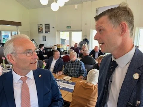 Folketingsmedlem Per Larsen (C) og Peter Kiær.