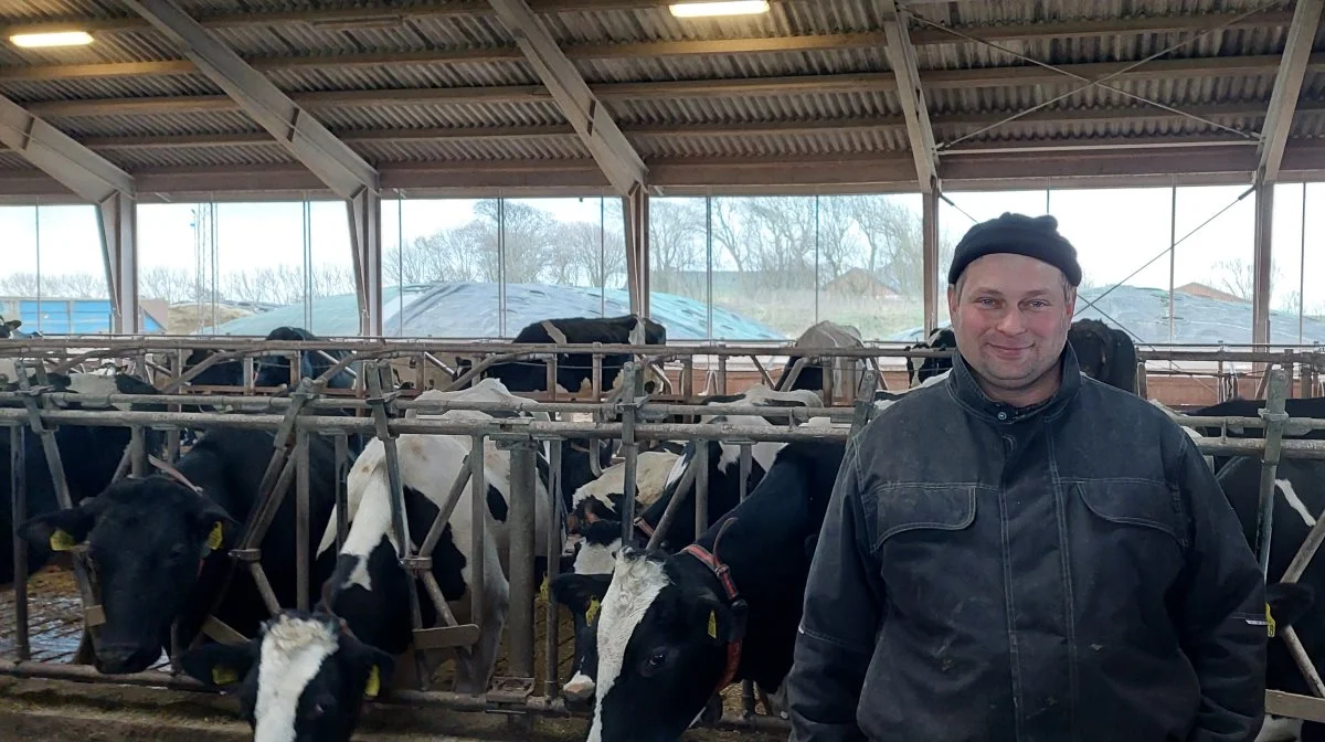 Flemming Søndergaard driver et landbrug ved Limfjorden. Han har haft stor gavn af at få udarbejdet en ESG-rapport. Foto: Fjordland