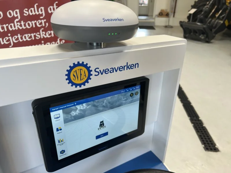 Thorup Maskinhandel i Nørager har indgået samarbejde med Agroassist om RTK-autostyring, der allerede er solgt til mere end 100 bedrifter i Danmark. Systemet kan flyttes på under én time fra maskine til maskine.