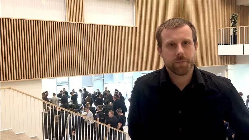 Sjette gang var lykkens gang for 32-årige Kristian Thomsen, der i dag er selvstændig mælkeproducent og driver en bedrift med 440 køer.