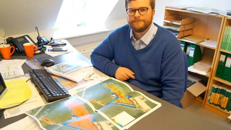 En udbyttemåler på roeoptageren har tydeligt vist, om det kan betale sig at have roer på forpløjningen, lyder det fra Kristian Bang Davidsen, planteavlskonsulent i VKST.